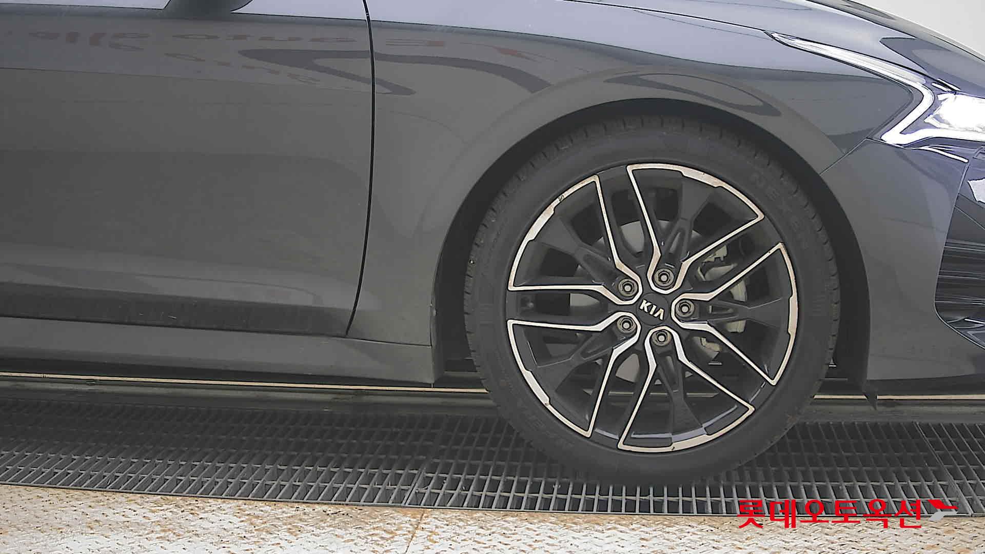 2021 - kia k5