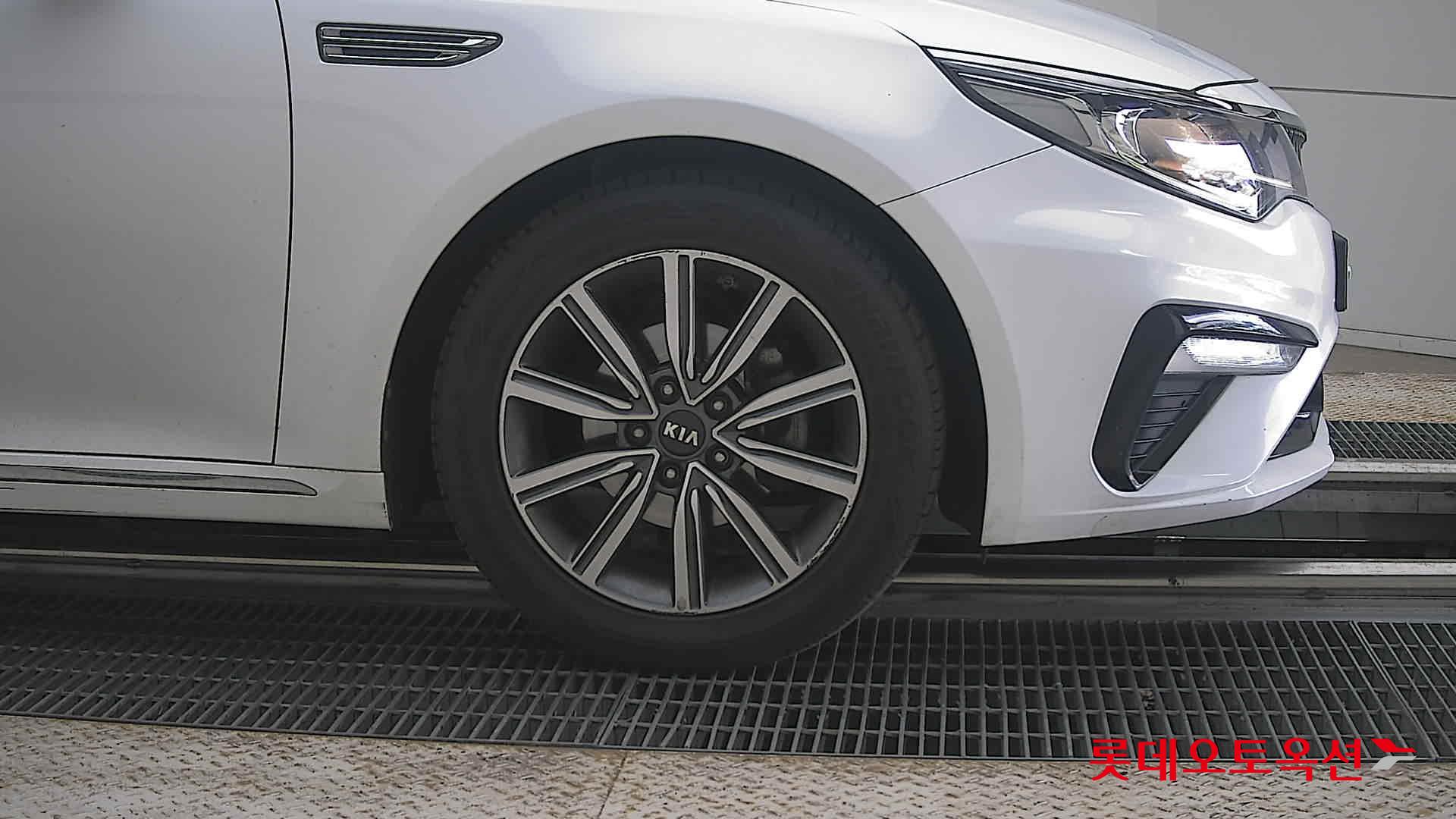2019 - kia k5