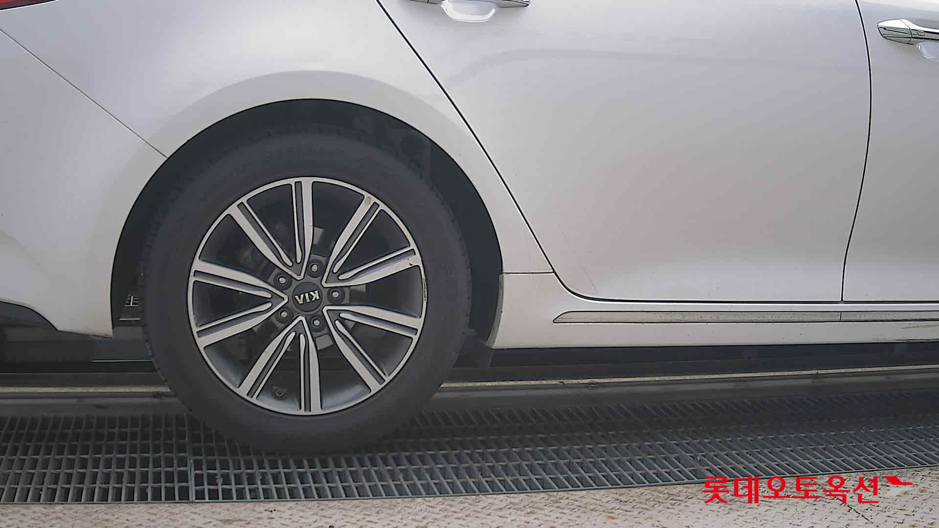 2019 - kia k5