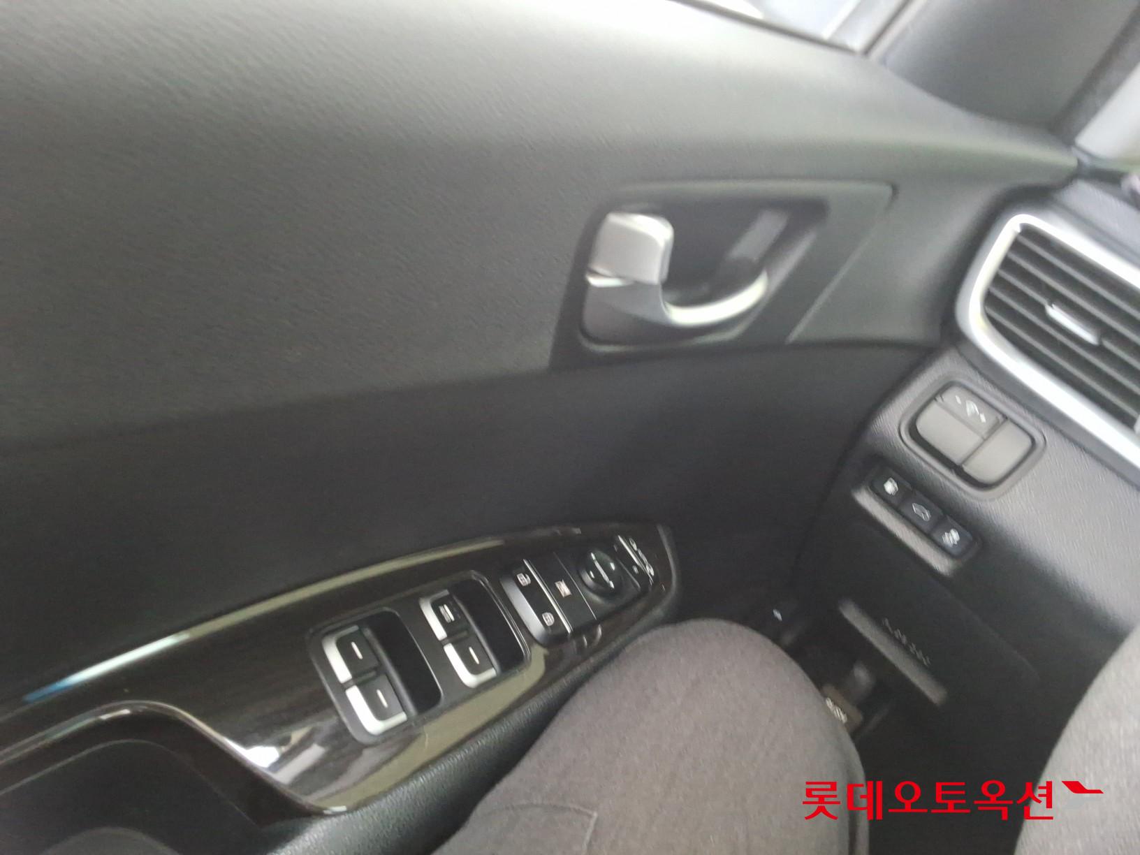 2019 - kia k5