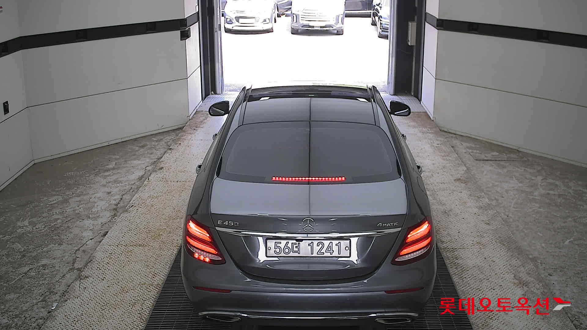 2019 - mercedes-benz e300