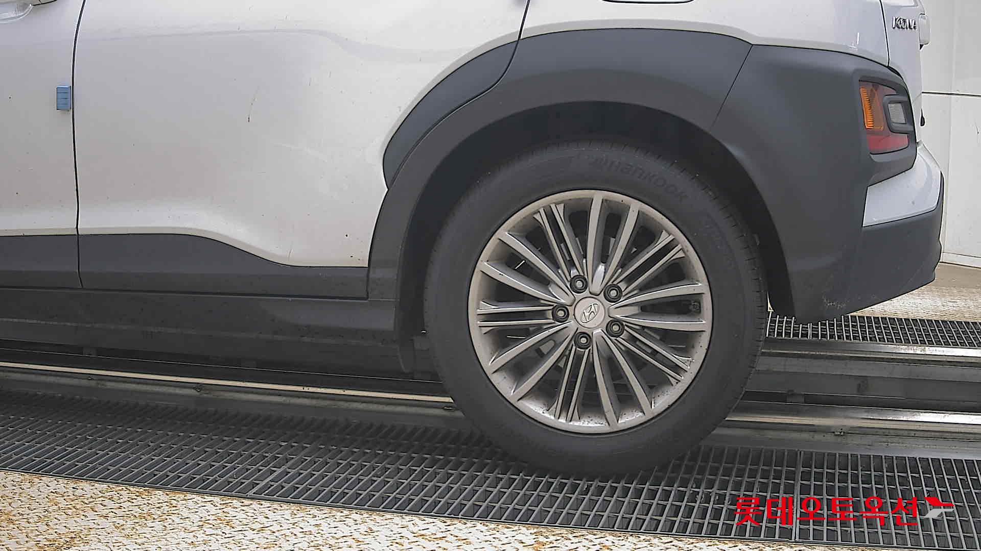2020 - hyundai kona
