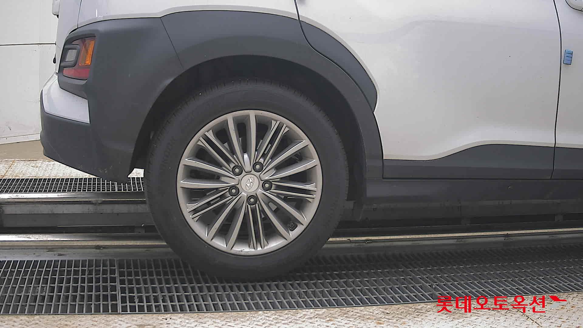 2020 - hyundai kona
