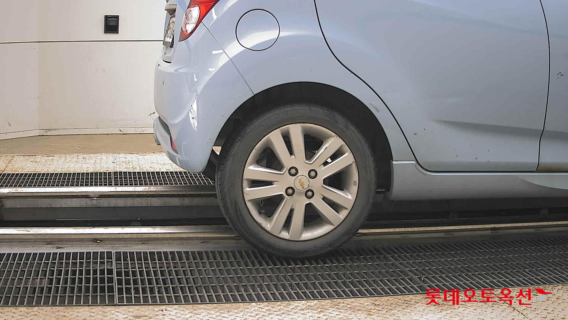 2014 - chevrolet spark
