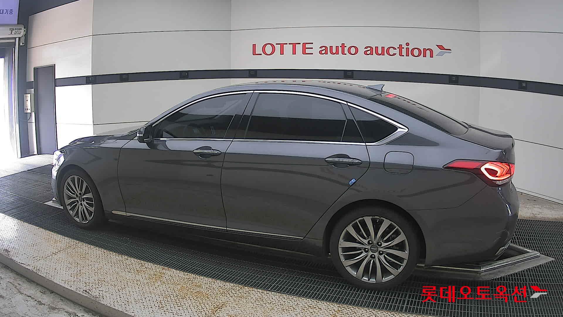 2017 - genesis g80