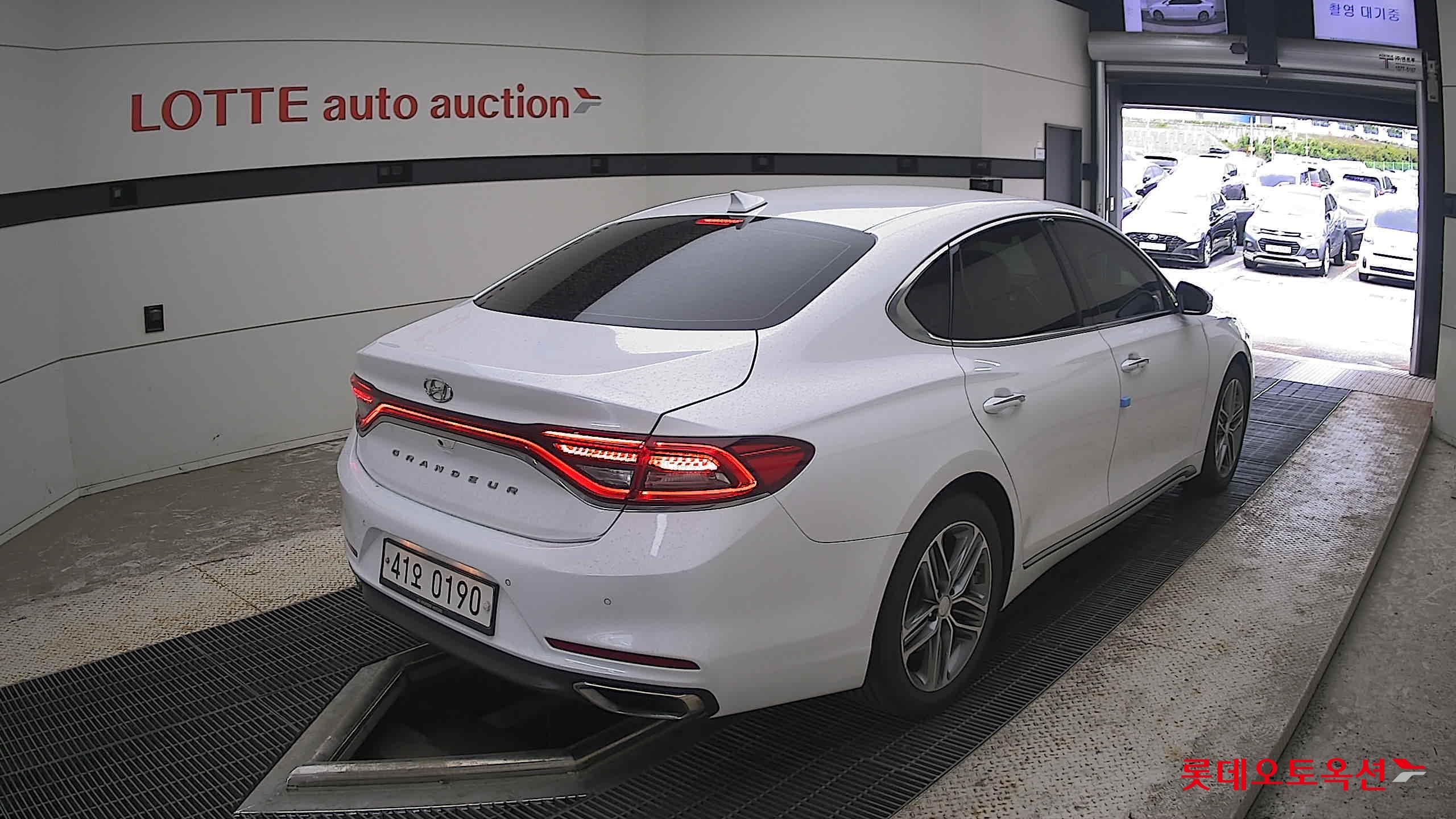 2017 - hyundai grandeur