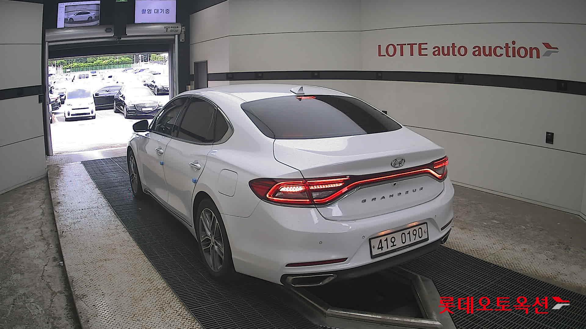 2017 - hyundai grandeur