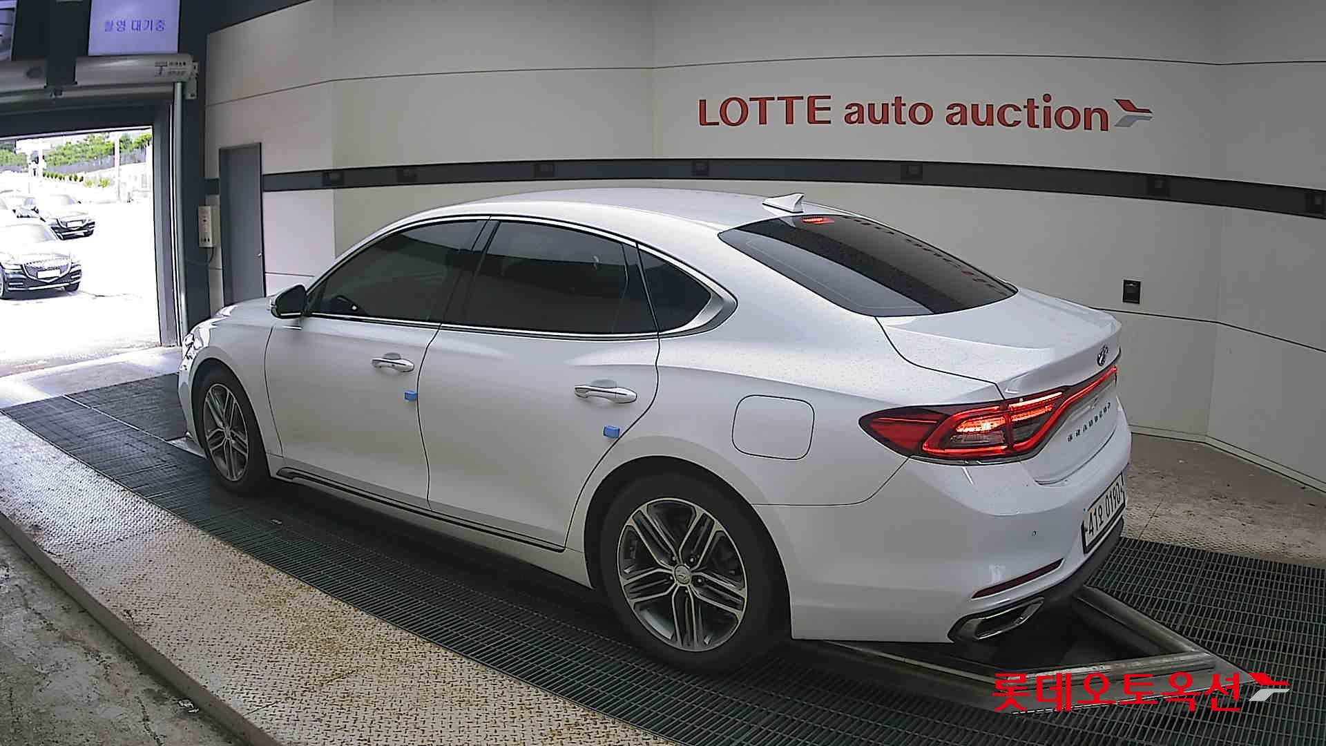 2017 - hyundai grandeur