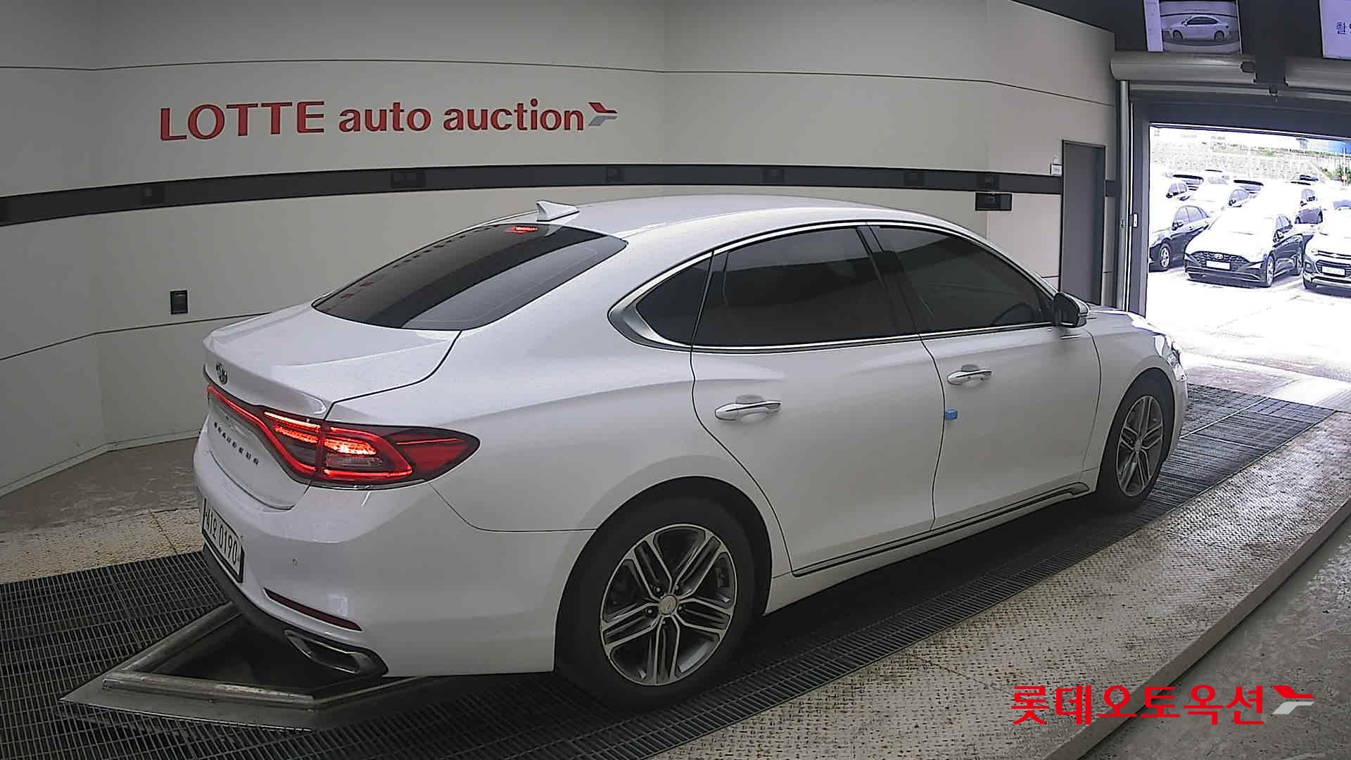 2017 - hyundai grandeur
