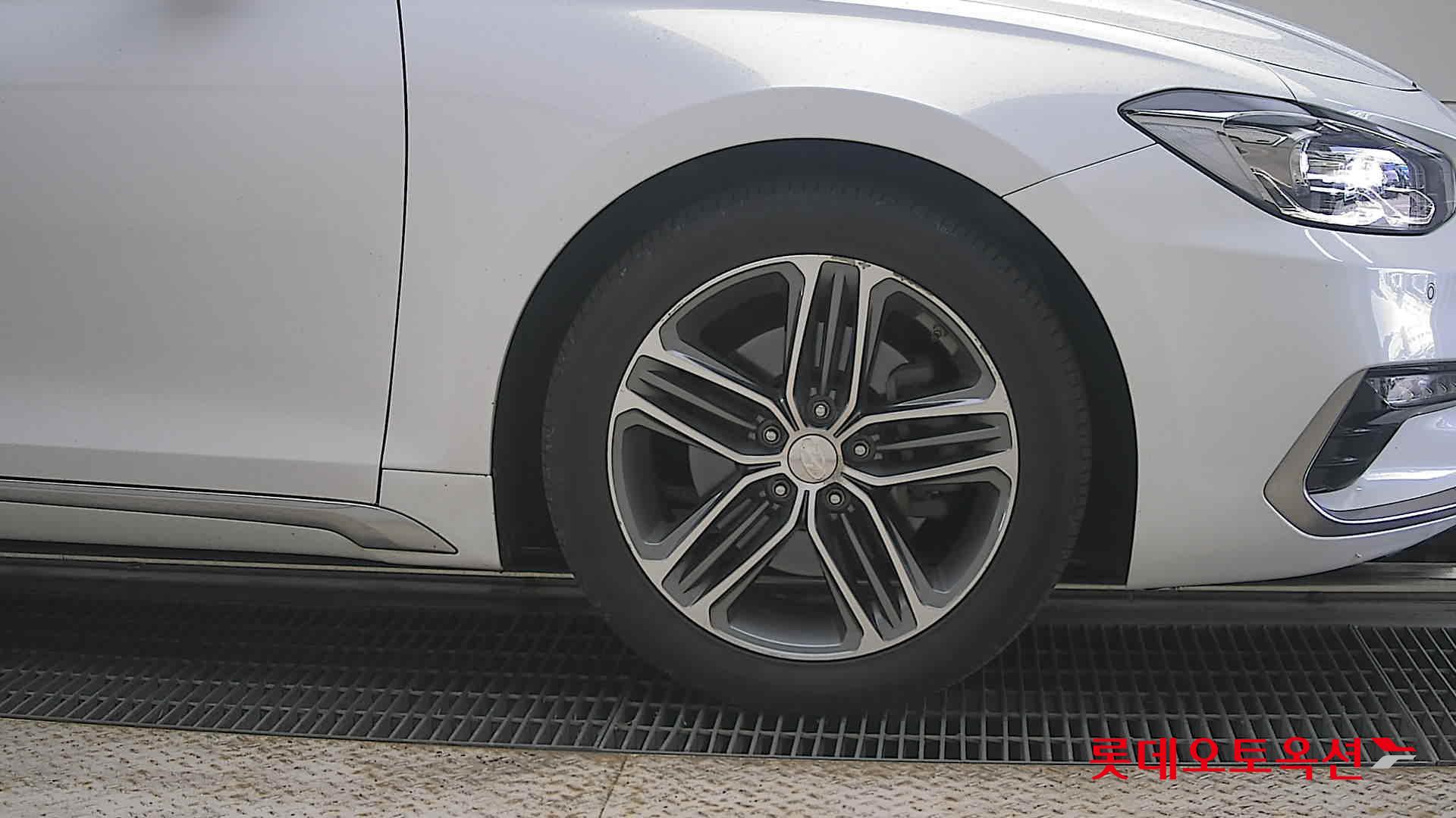 2017 - hyundai grandeur