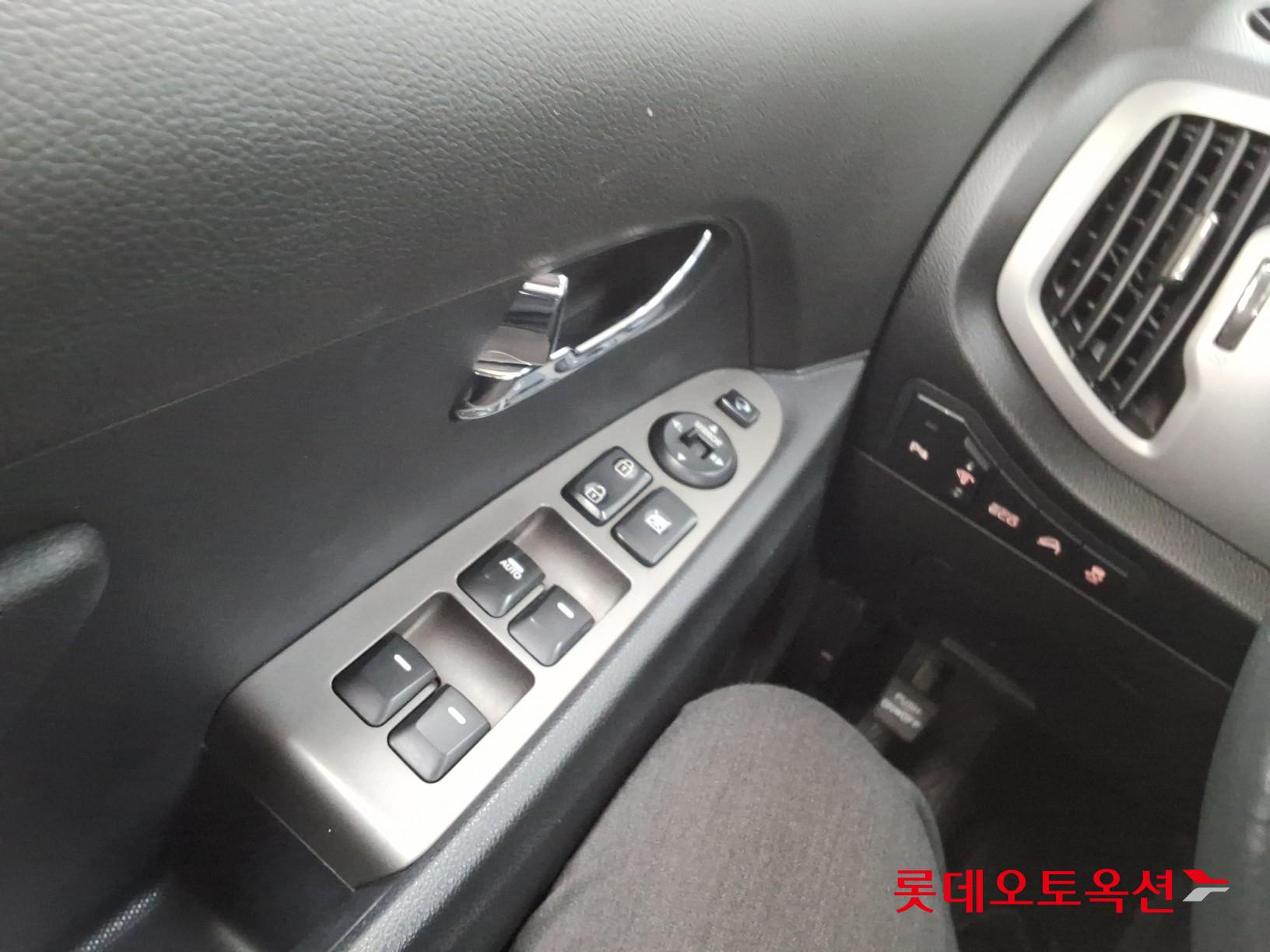 2015 - kia sportage
