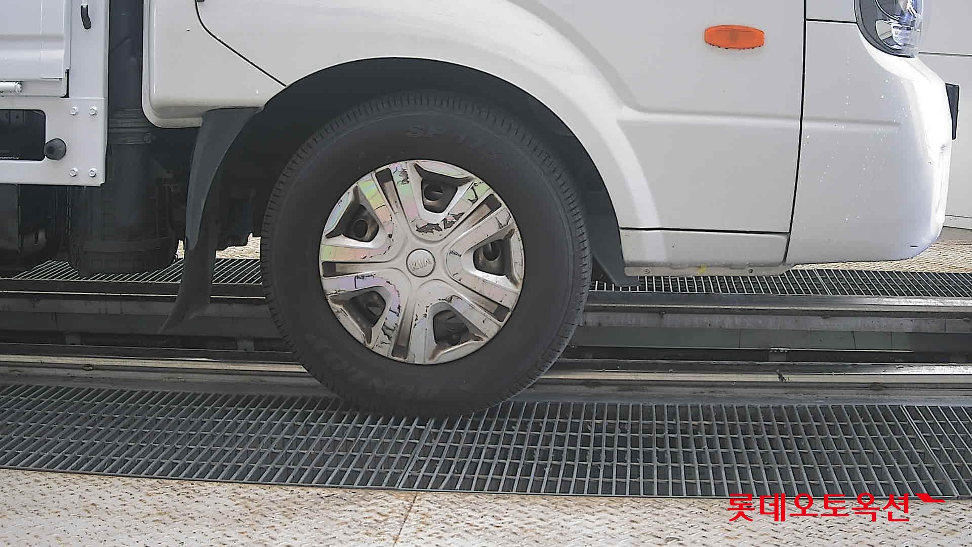 2021 - kia bongo