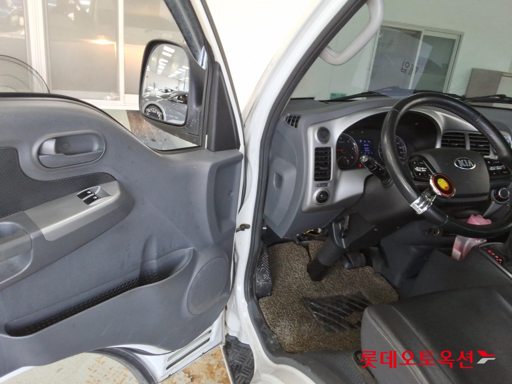 2021 - kia bongo