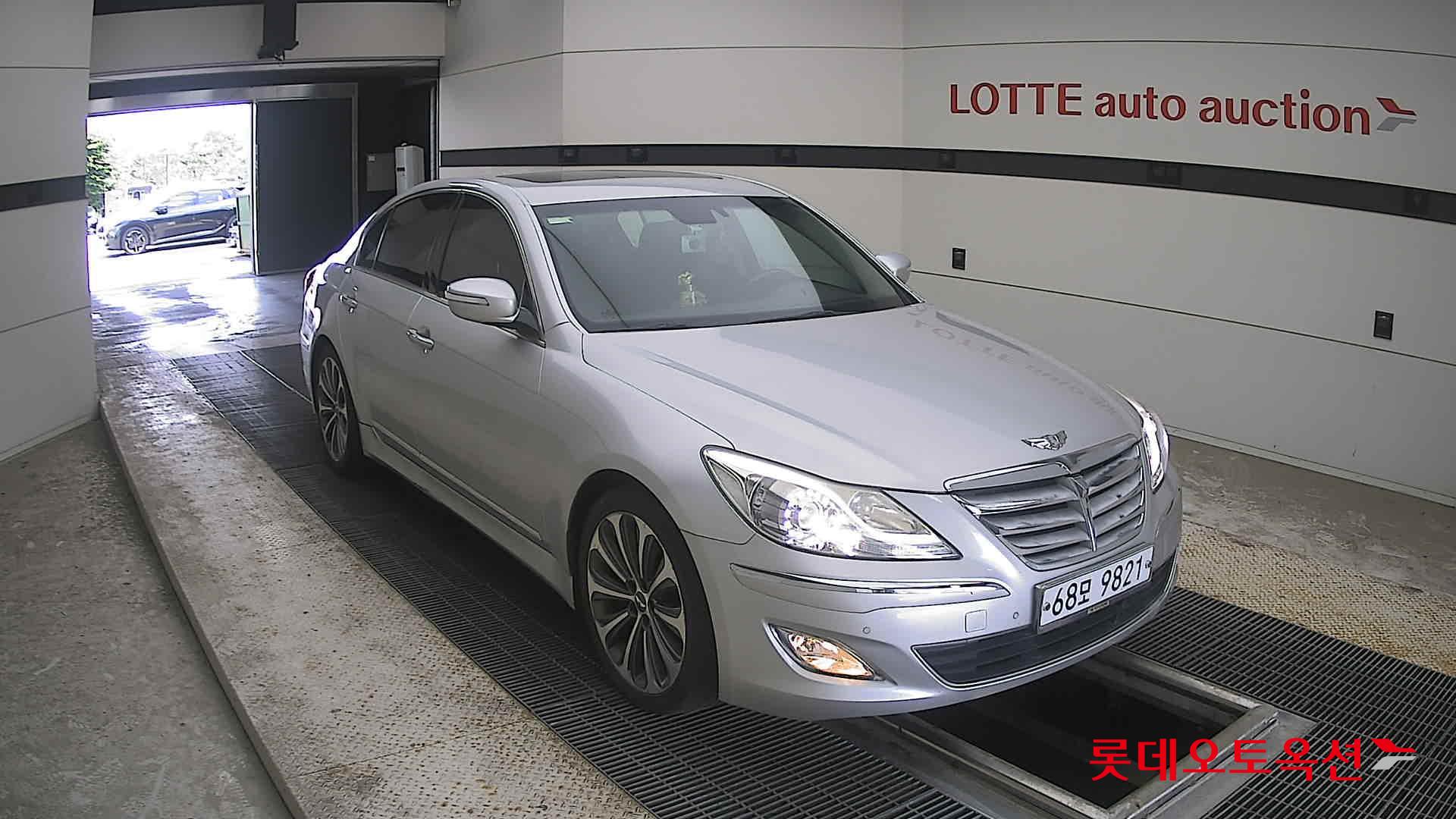 2013 - genesis (g) 3.8 prestige