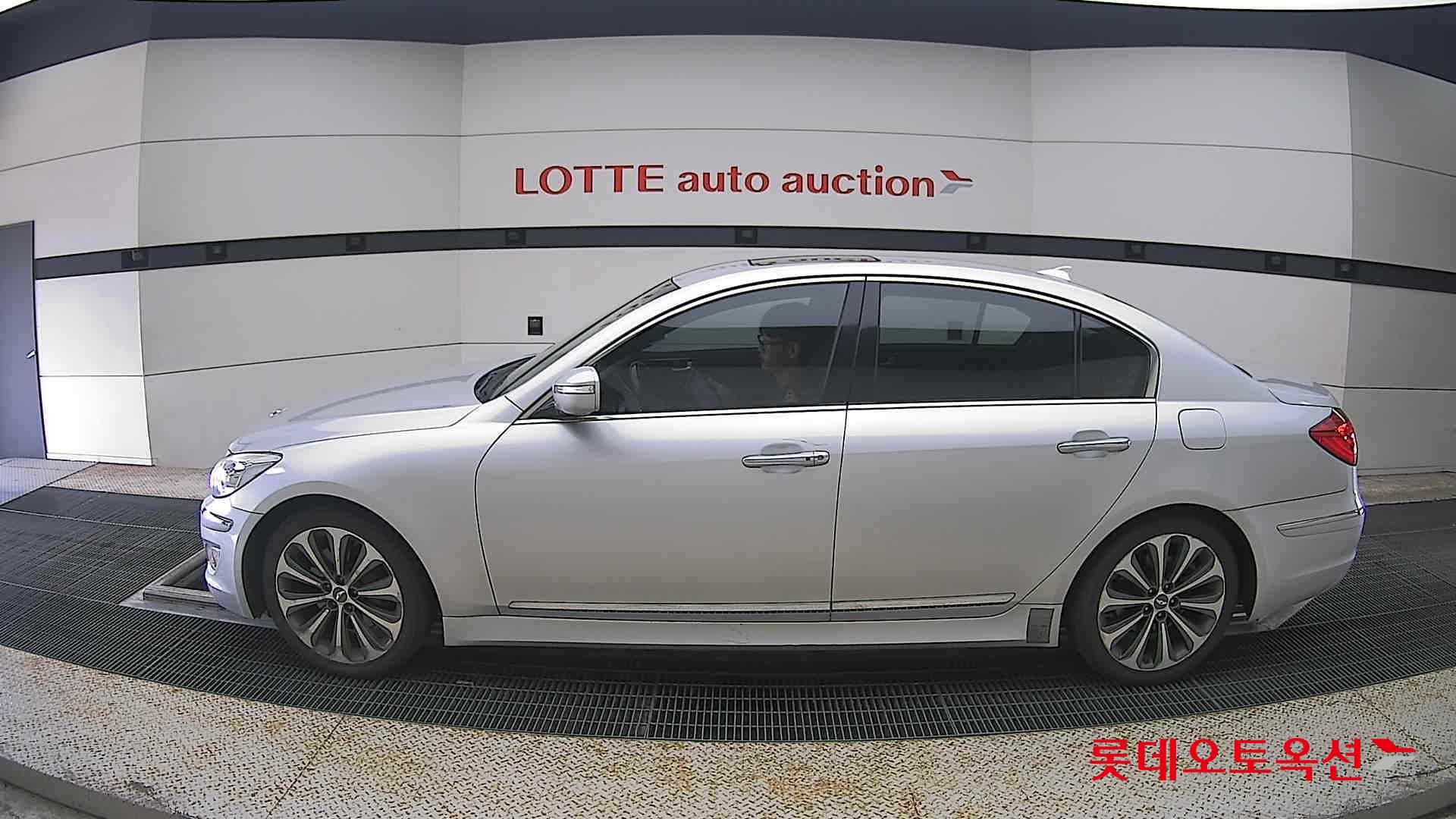 2013 - genesis (g) 3.8 prestige