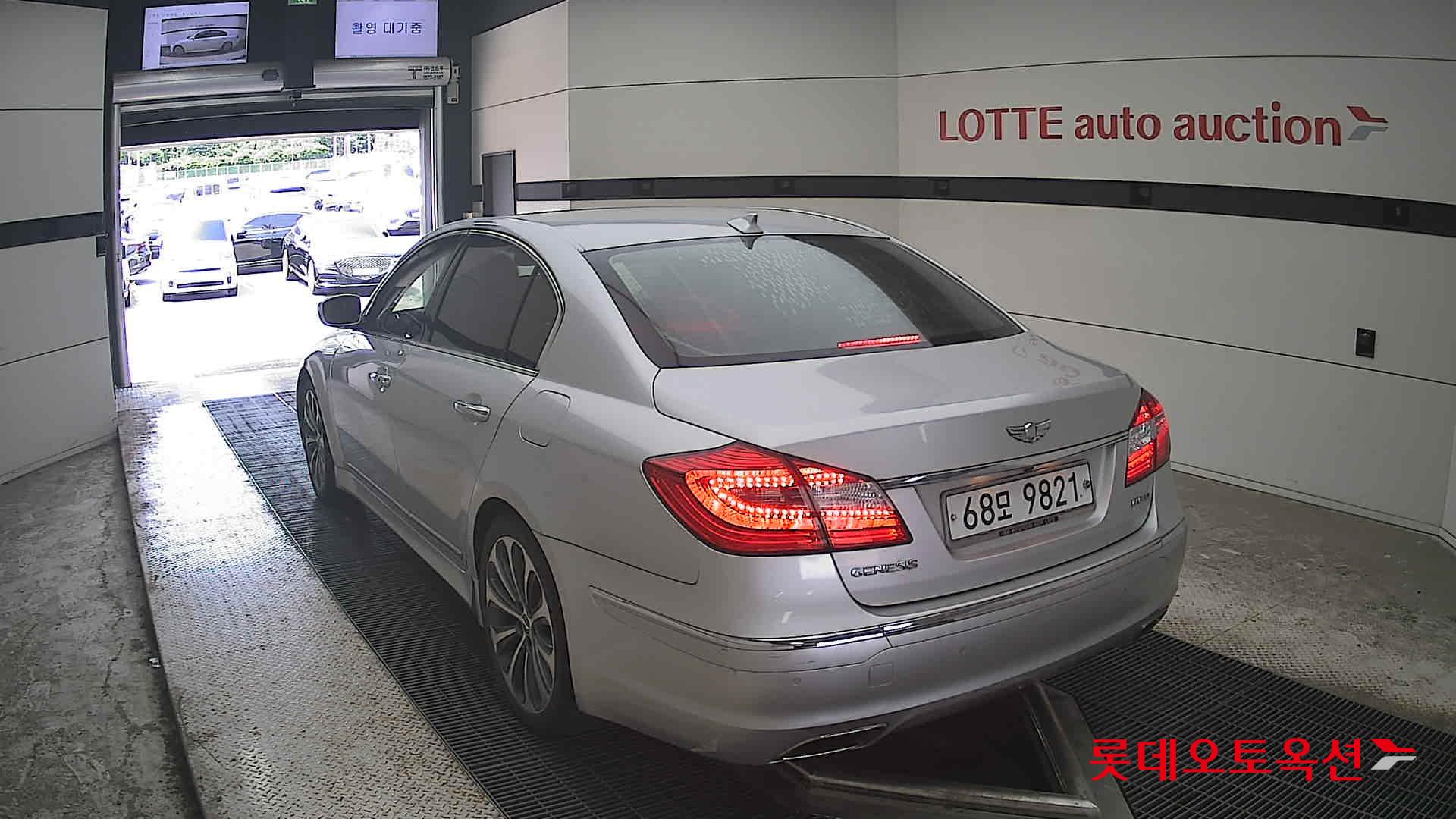 2013 - genesis (g) 3.8 prestige