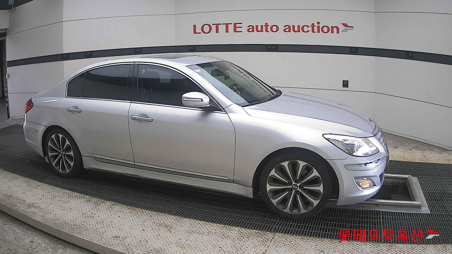 2013 - genesis (g) 3.8 prestige