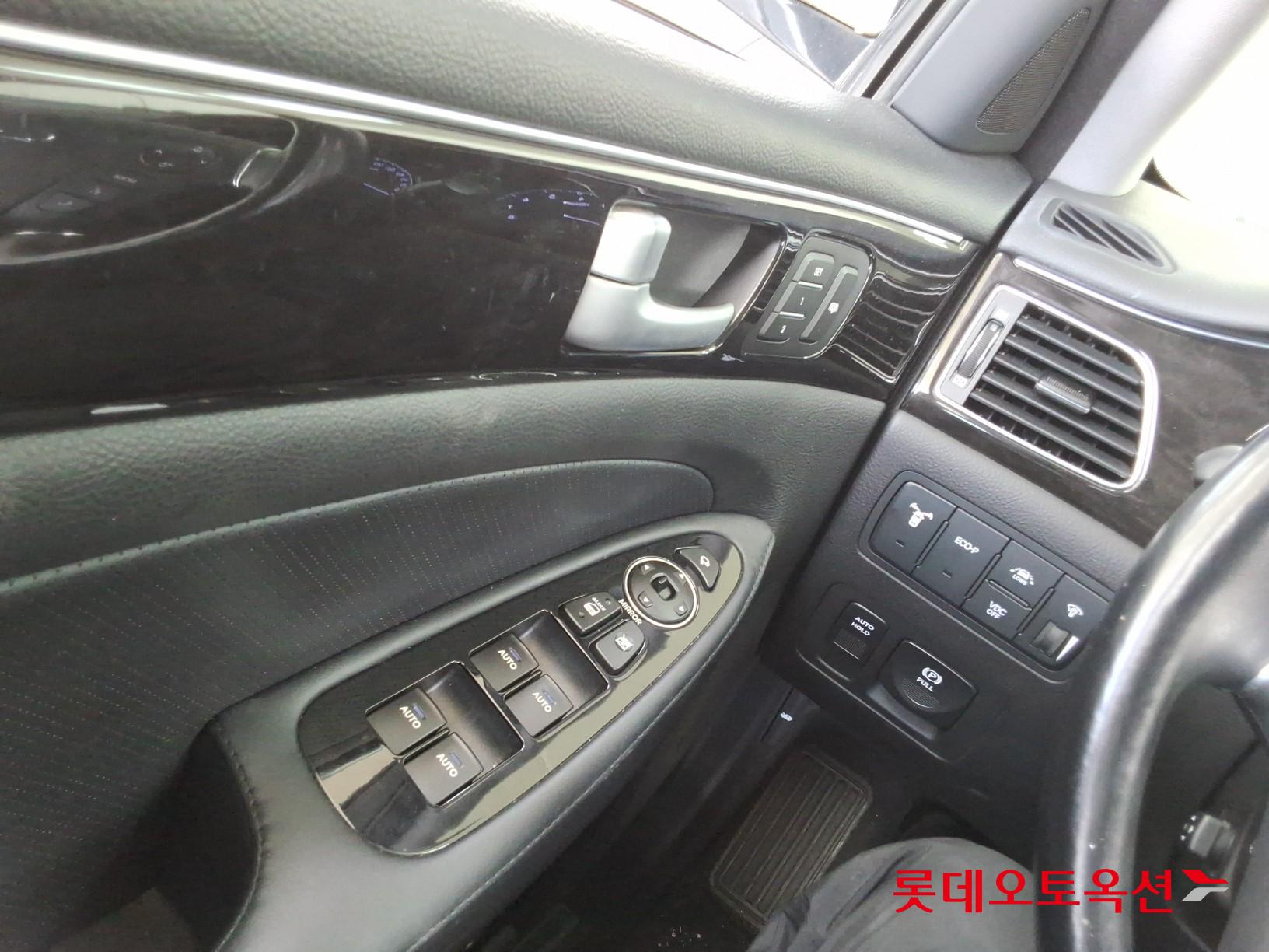 2013 - genesis (g) 3.8 prestige
