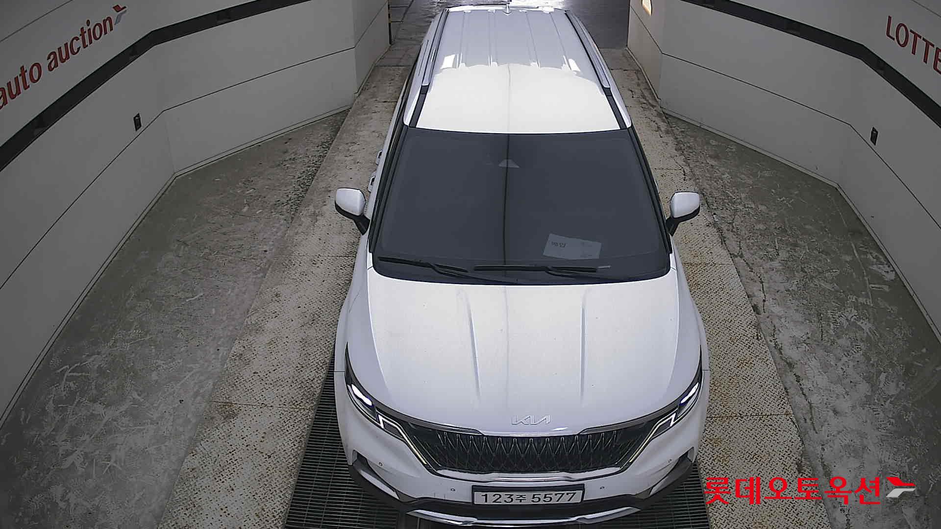 2023 - kia carnival