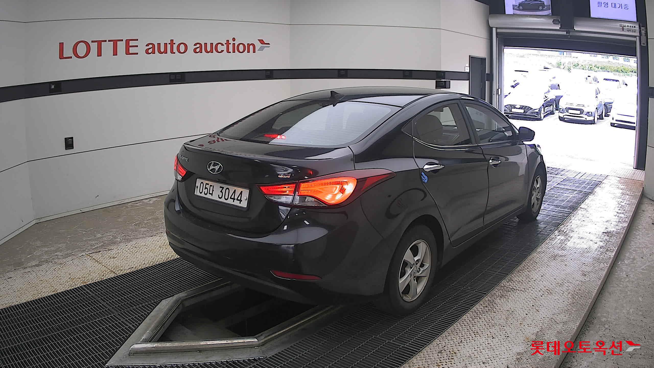 2014 - hyundai avante