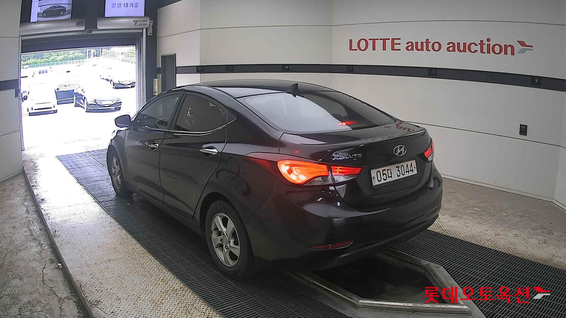 2014 - hyundai avante