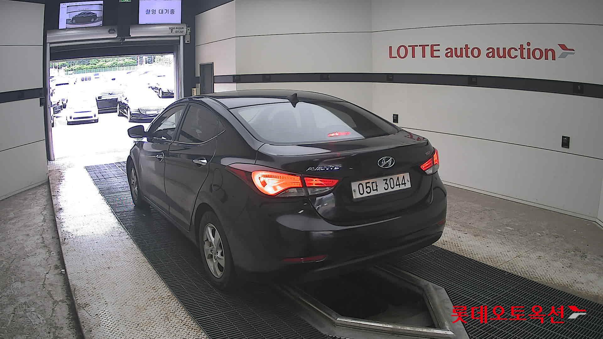 2014 - hyundai avante