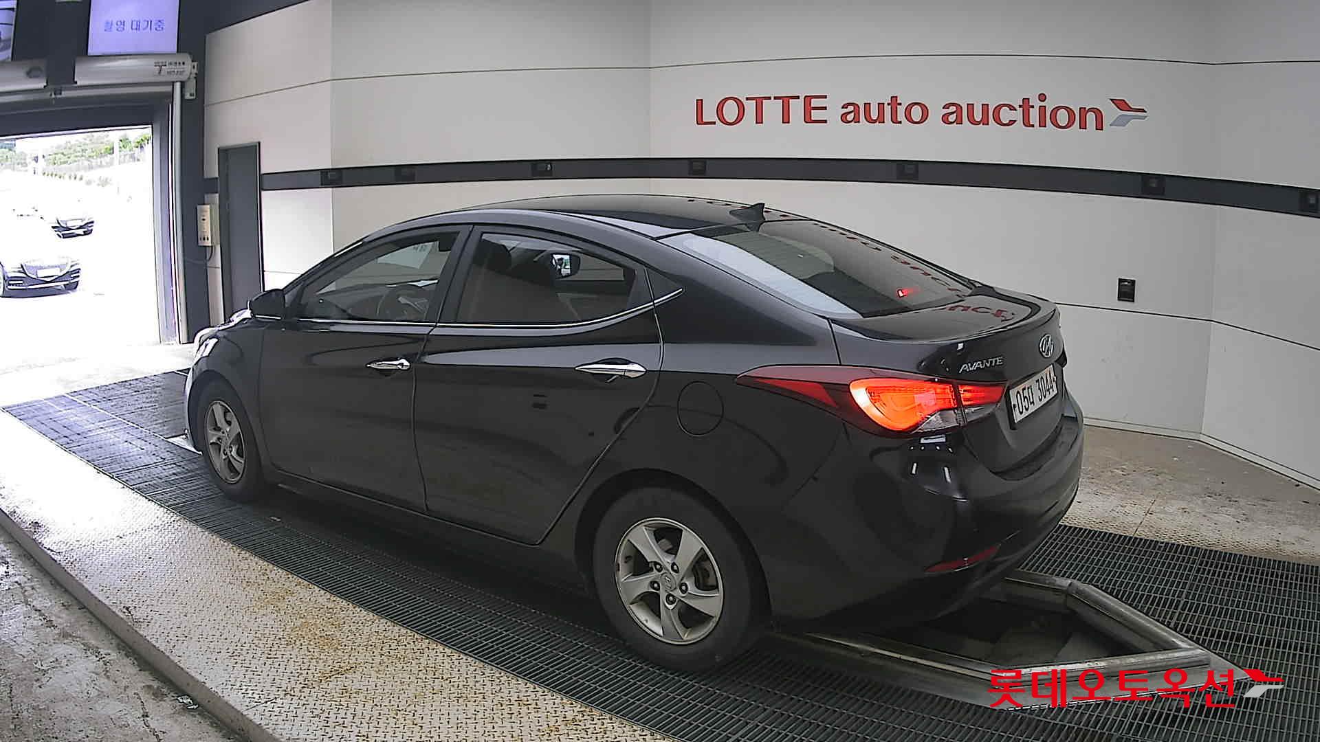 2014 - hyundai avante