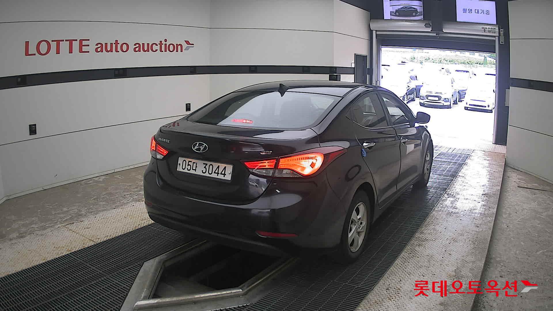 2014 - hyundai avante