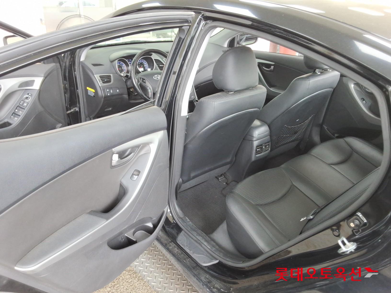 2014 - hyundai avante