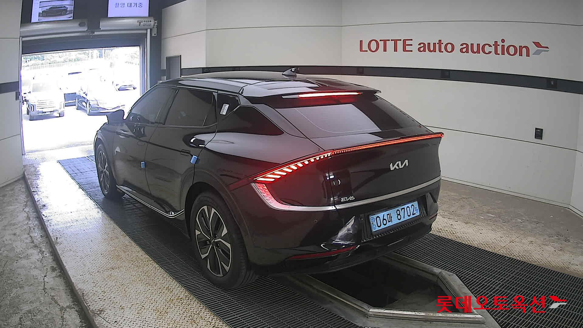 2023 - kia ev6