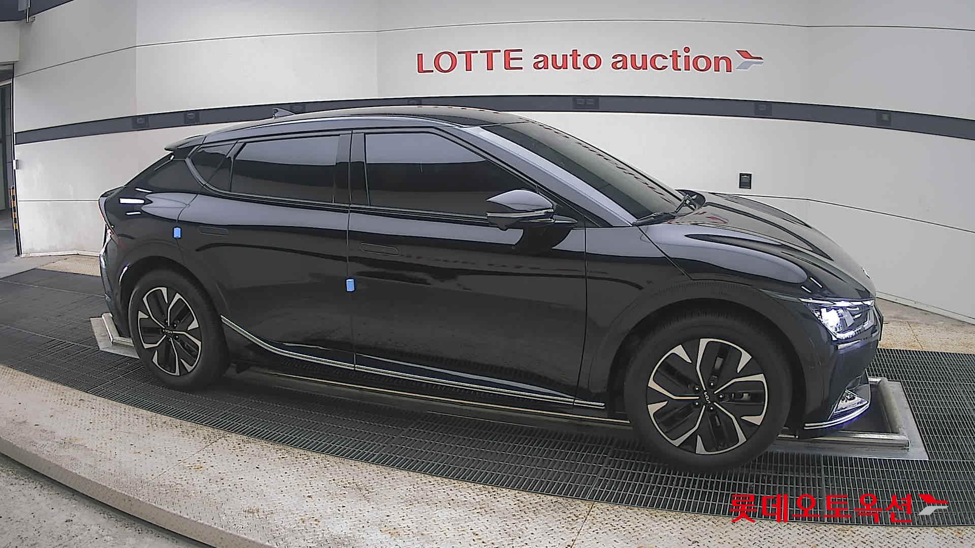 2023 - kia ev6