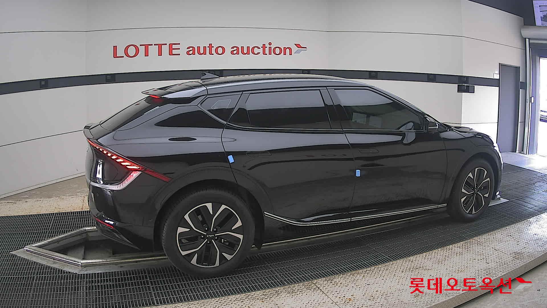 2023 - kia ev6