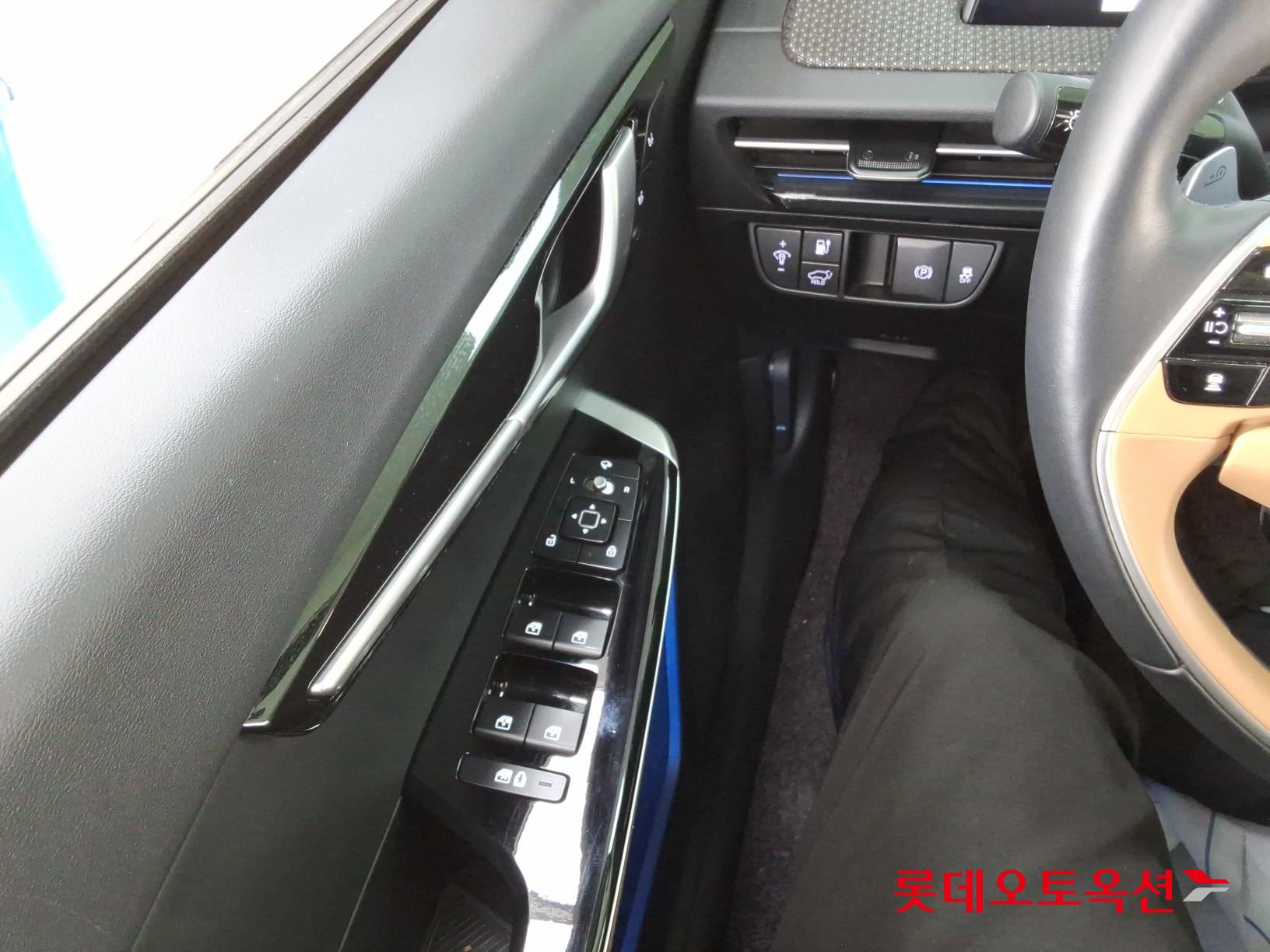 2023 - kia ev6