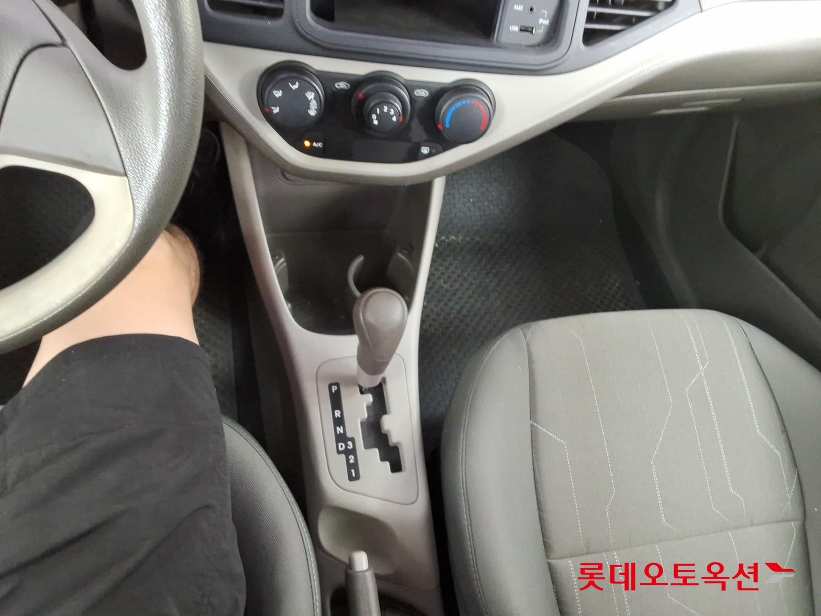 2012 - kia morning