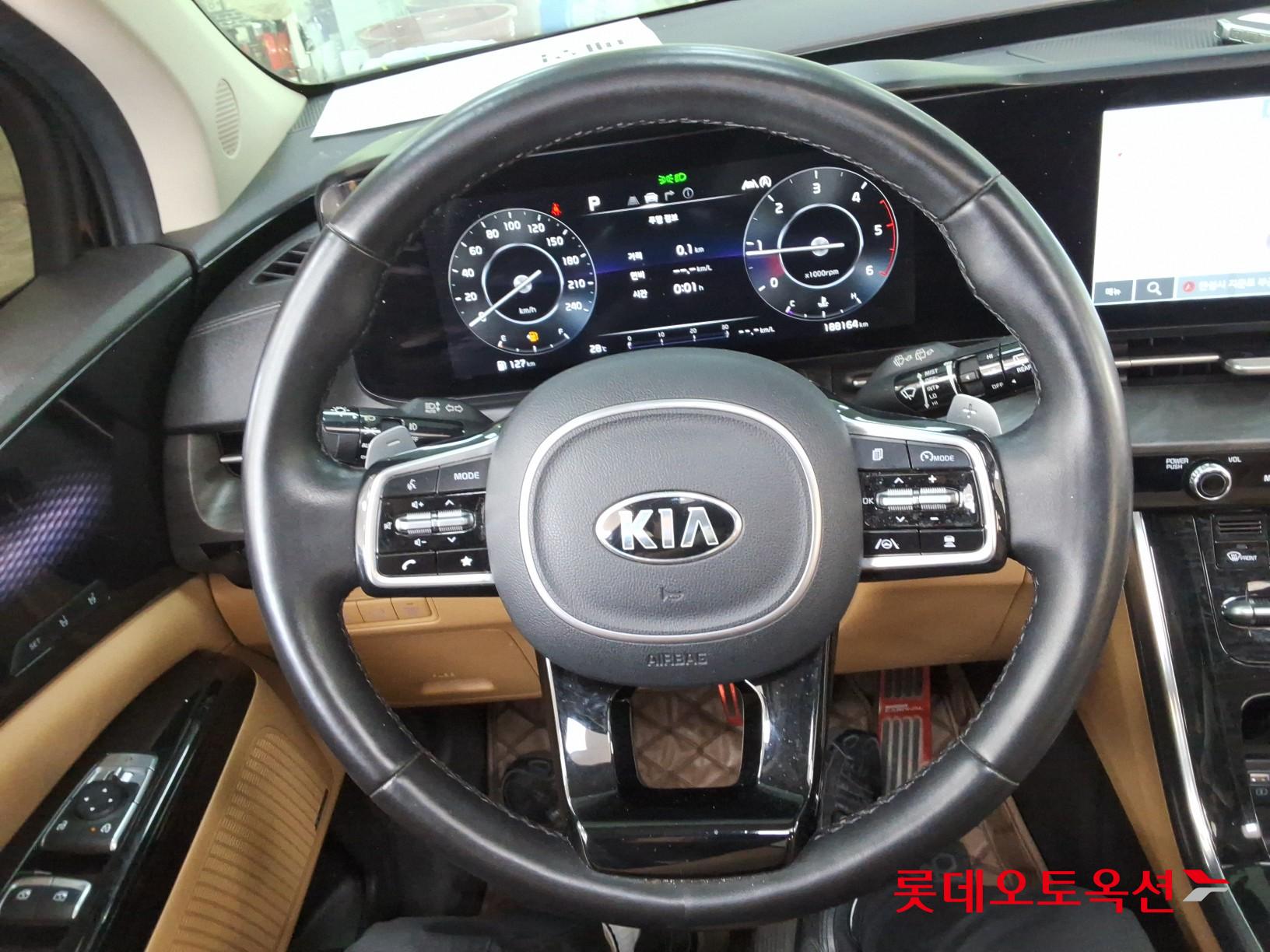 2021 - kia carnival