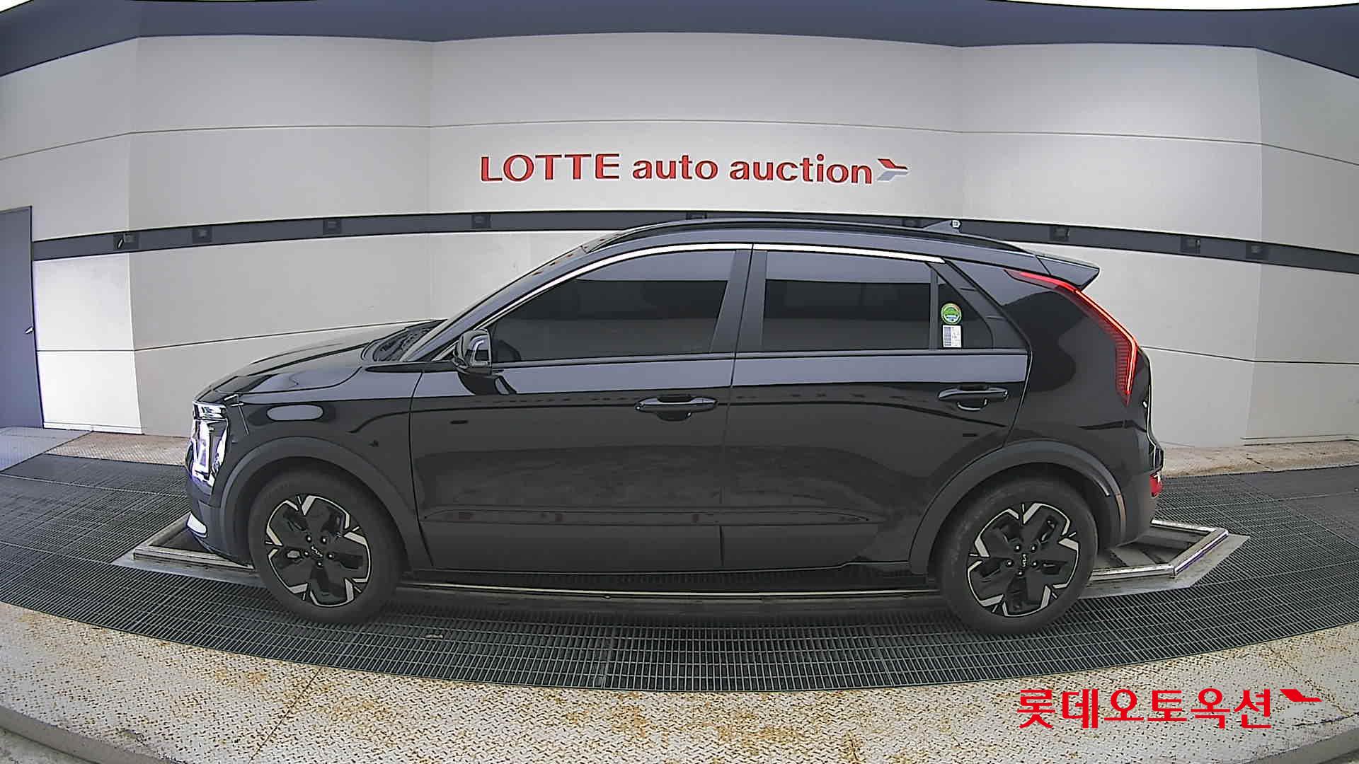 2023 - kia niro