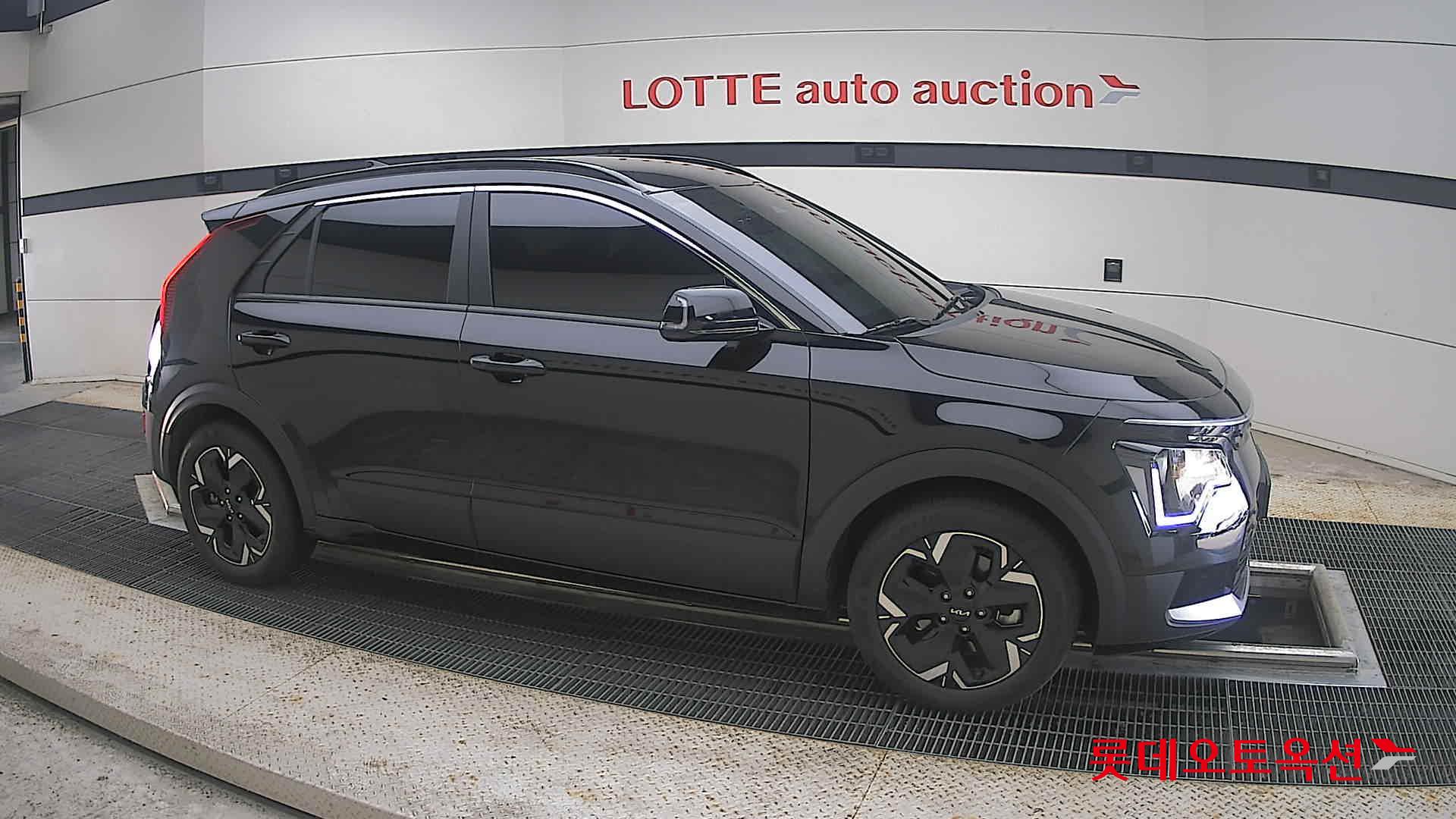 2023 - kia niro