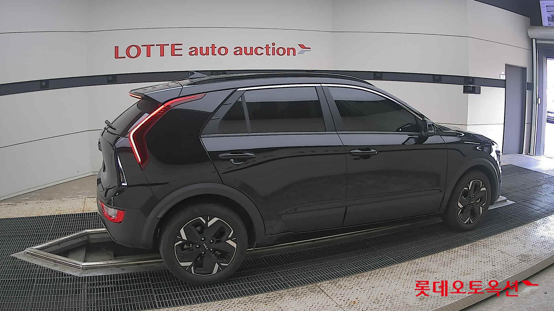 2023 - kia niro