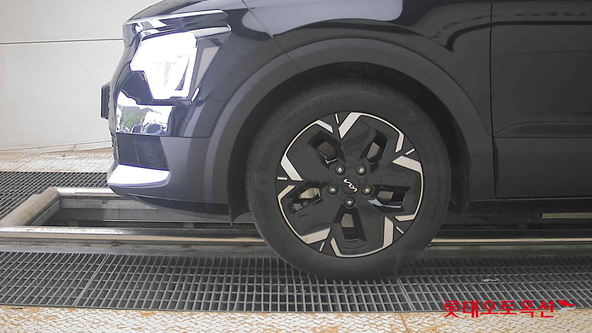 2023 - kia niro