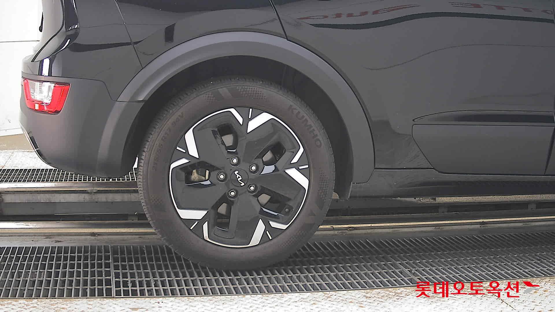 2023 - kia niro