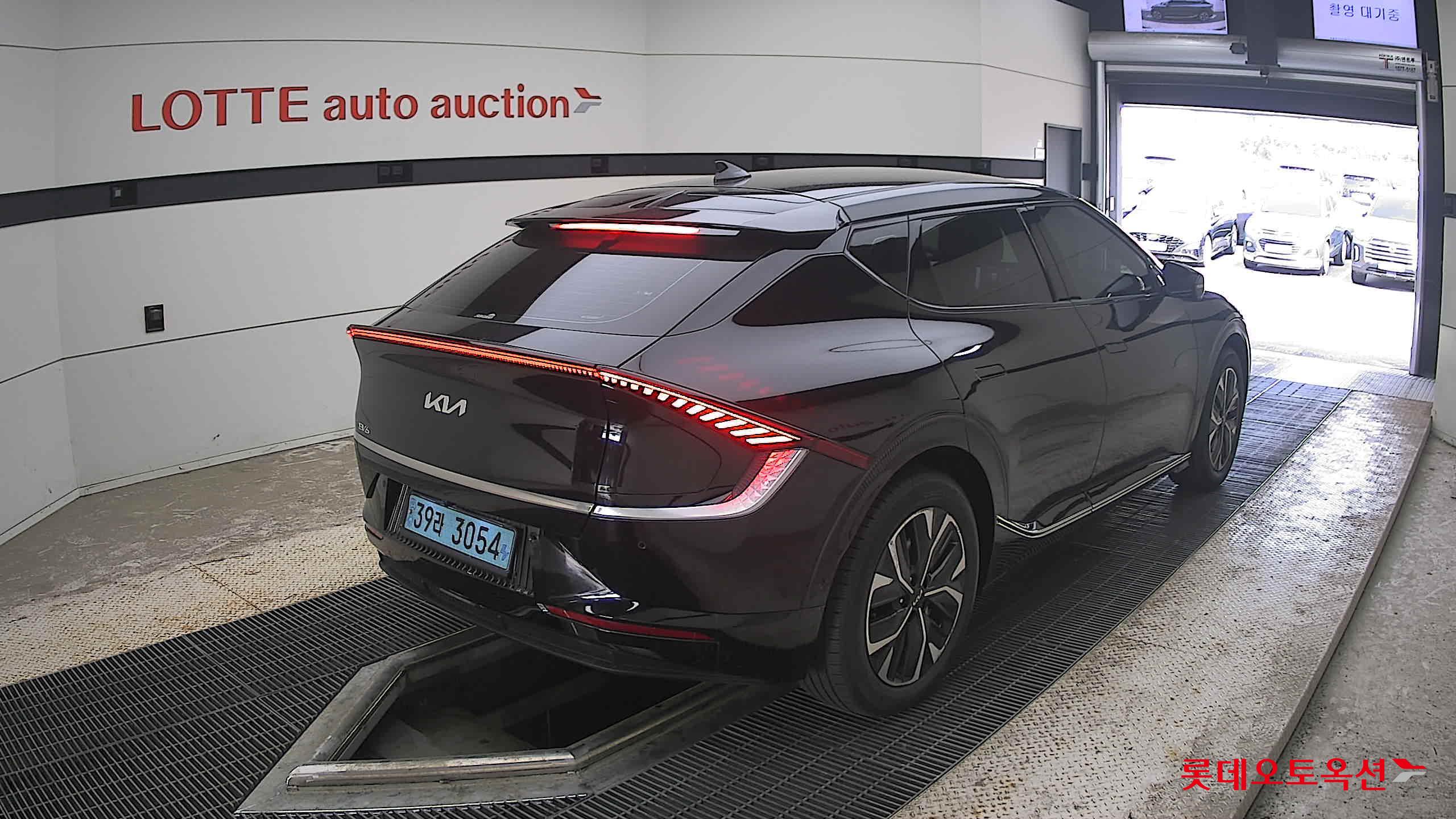 2023 - kia ev6