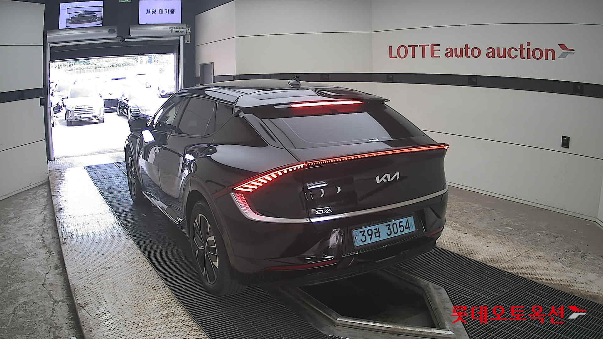 2023 - kia ev6