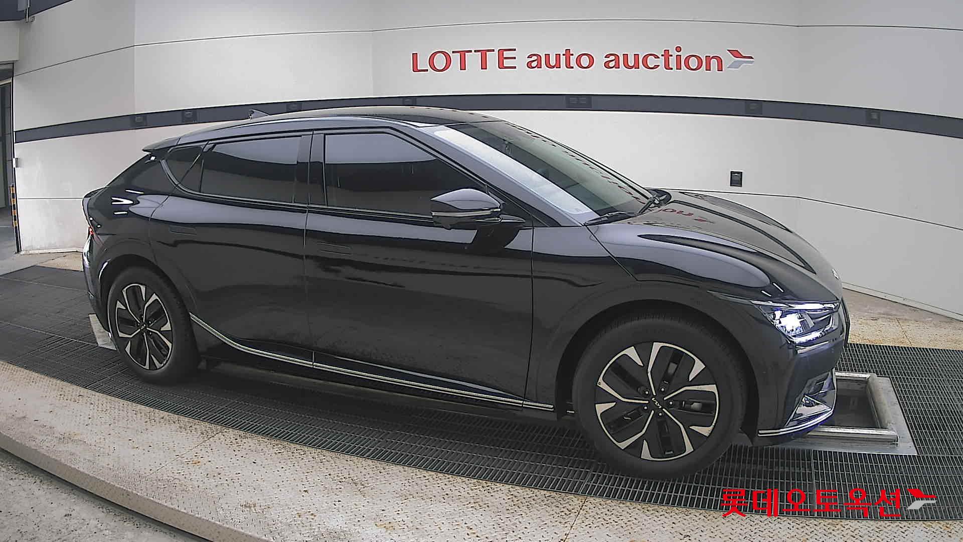 2023 - kia ev6