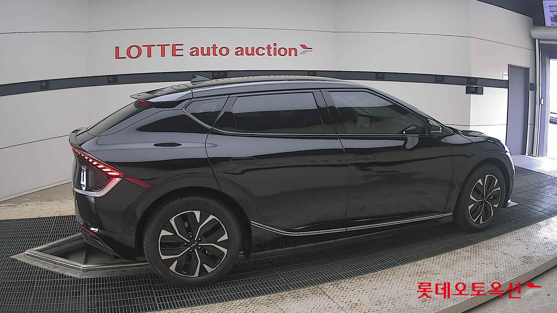 2023 - kia ev6