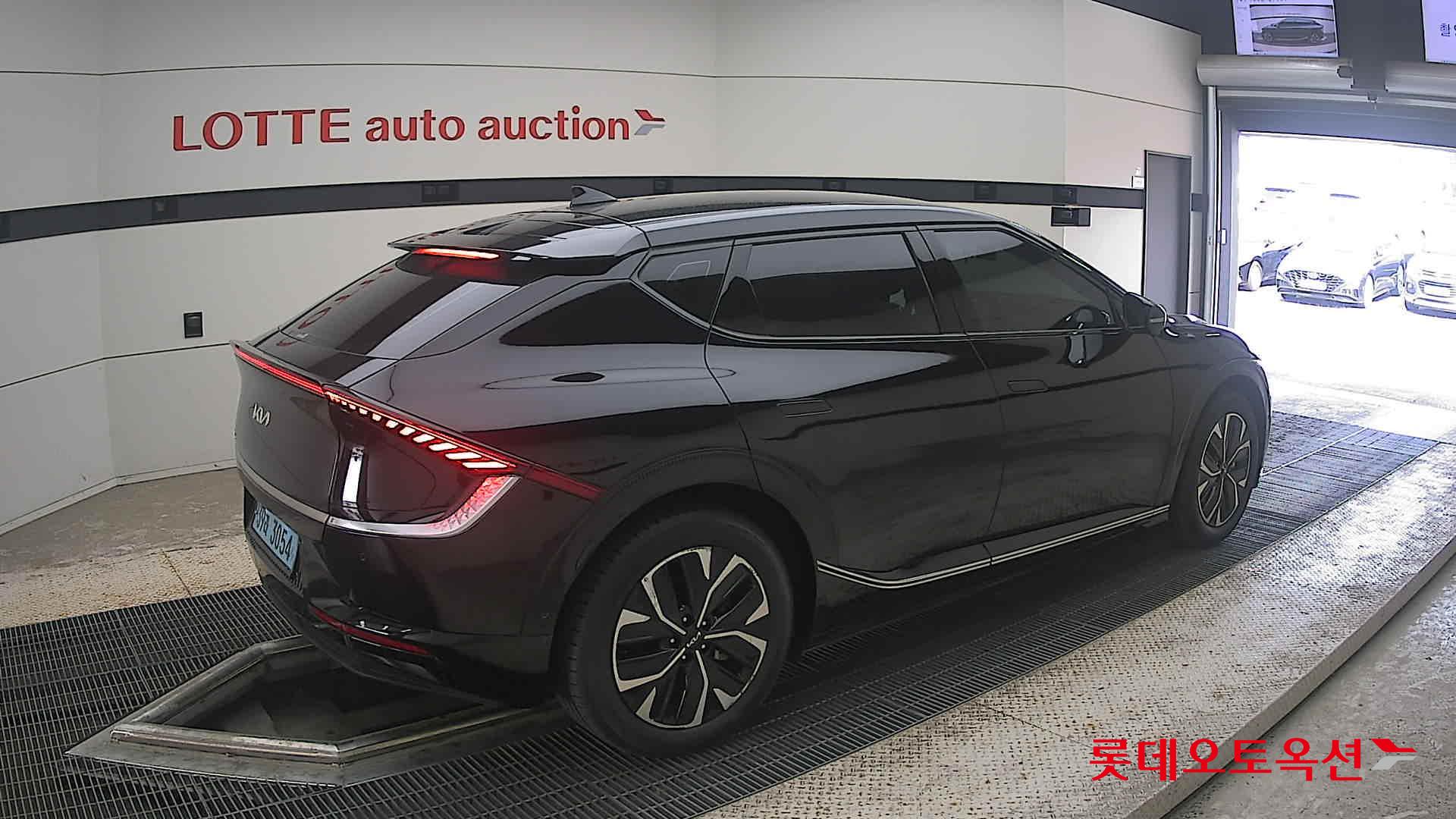 2023 - kia ev6