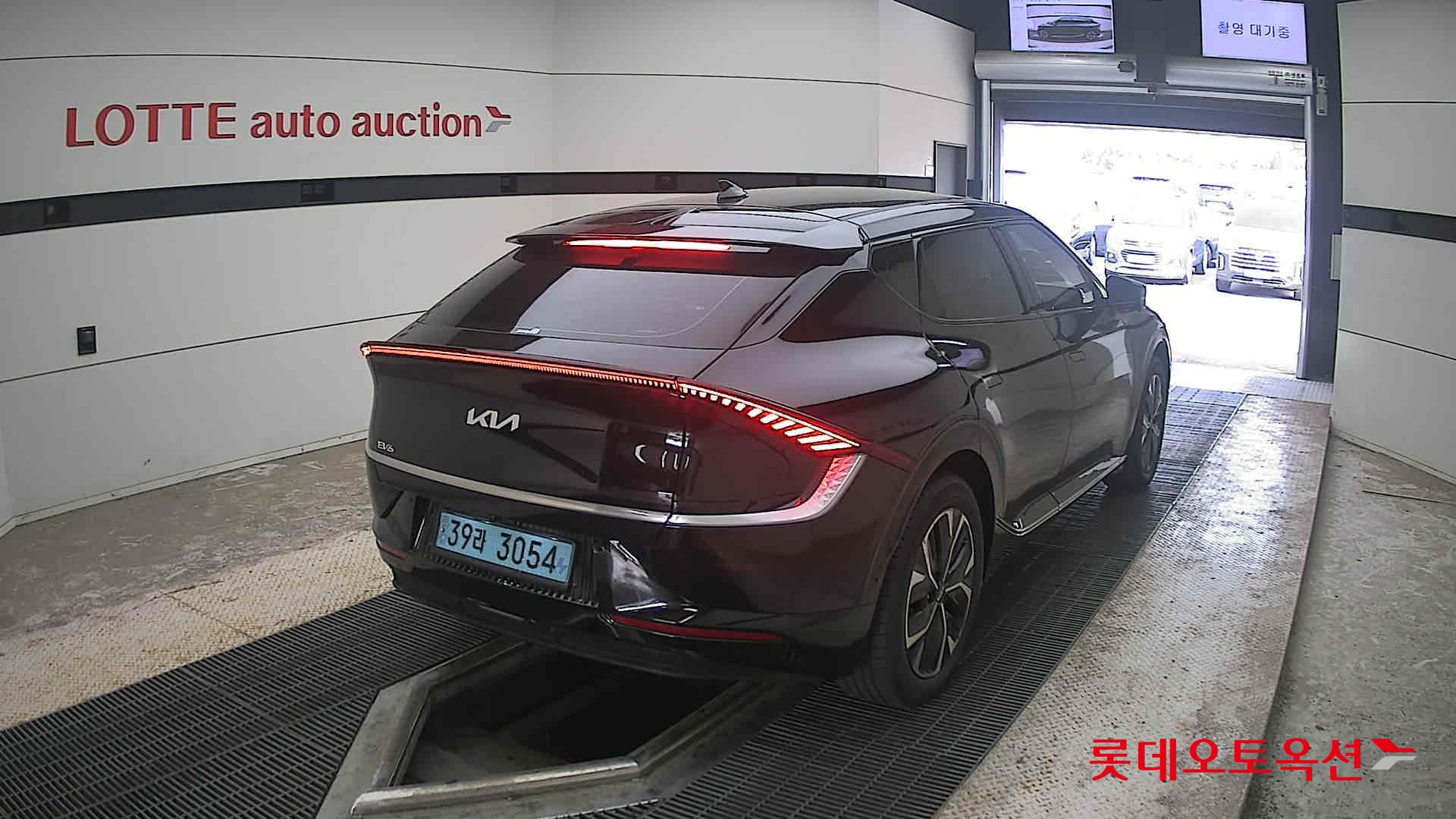 2023 - kia ev6