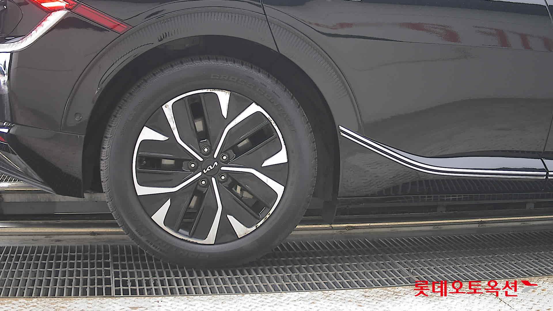2023 - kia ev6