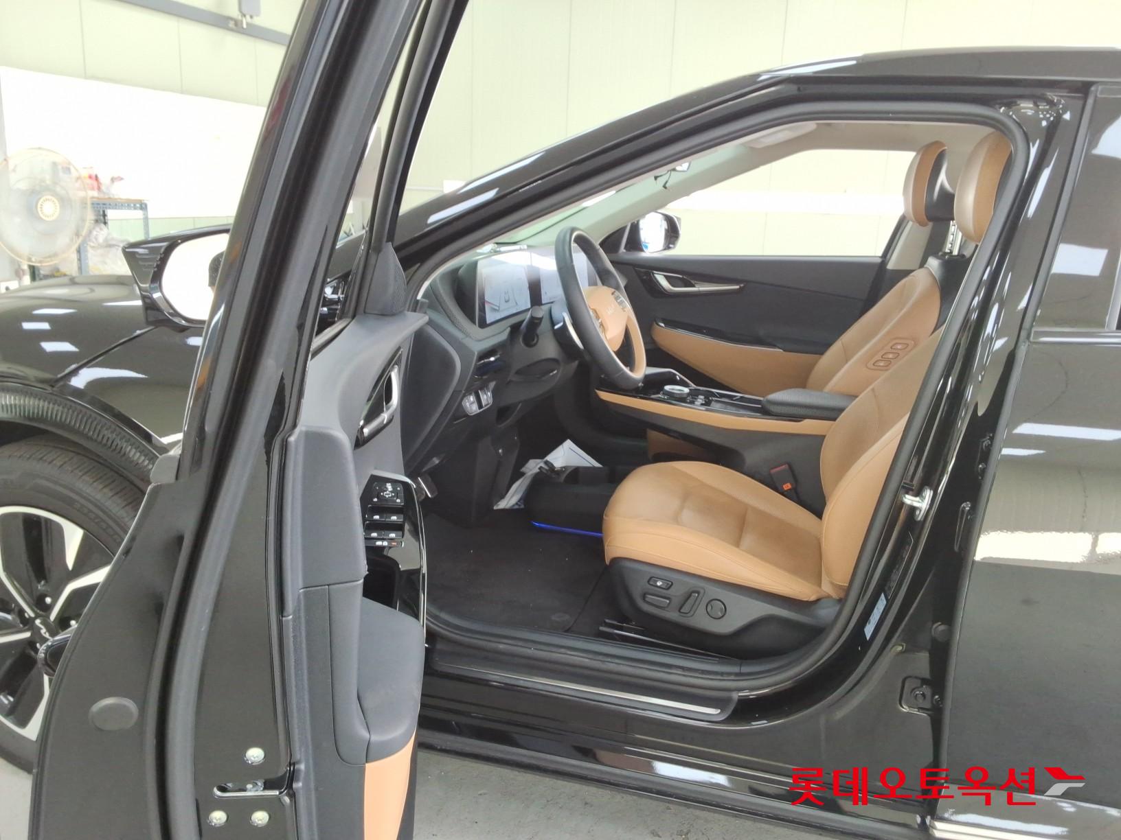 2023 - kia ev6