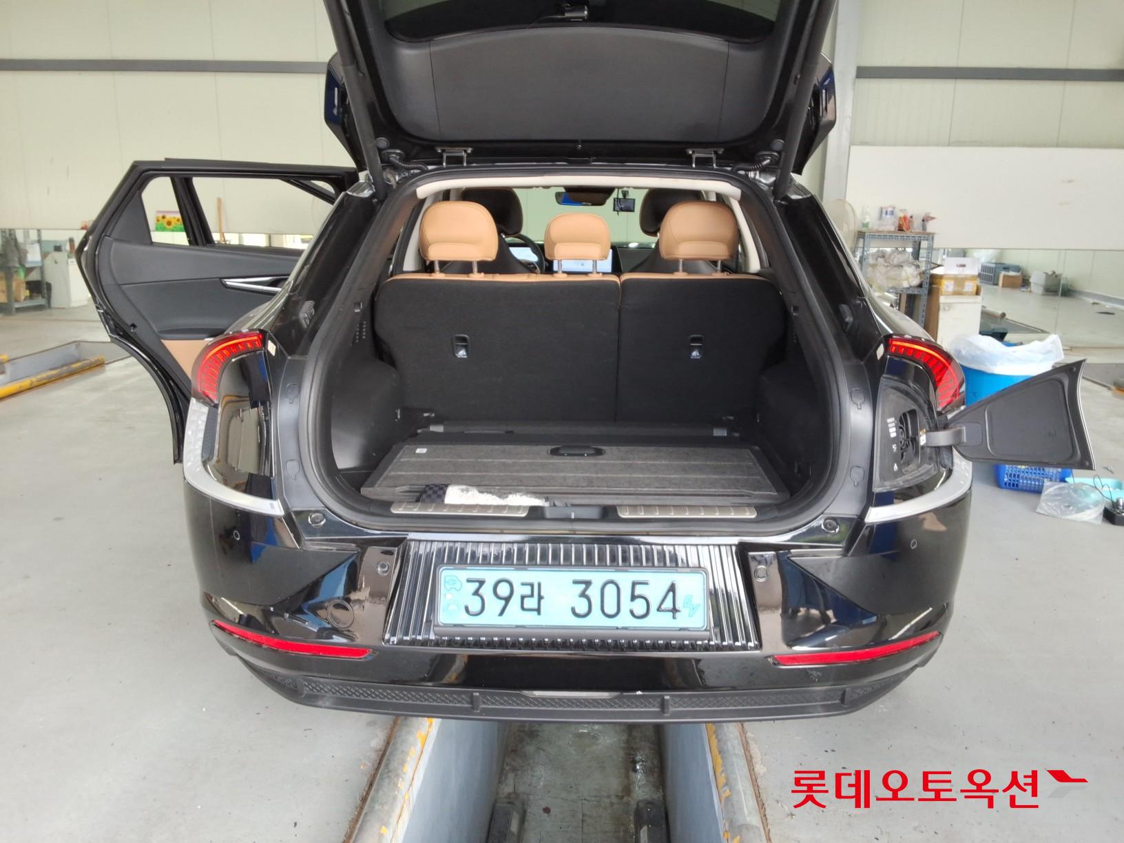 2023 - kia ev6