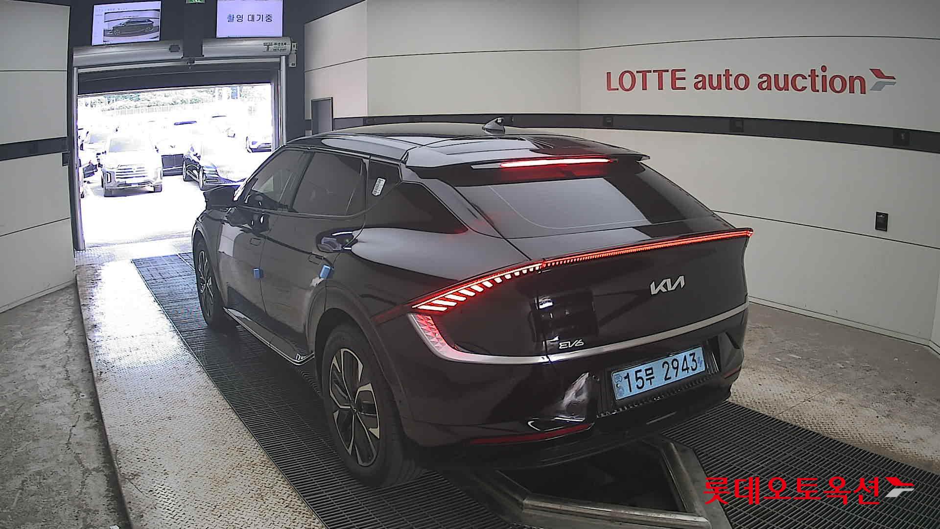 2023 - kia ev6